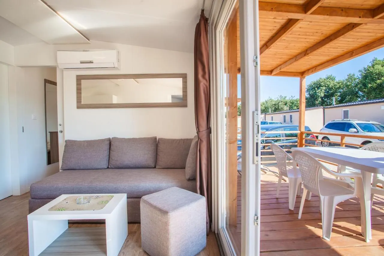 Mobile Homes Delta Marine At Campsite Rapoca ネレジネ 0*,  クロアチア